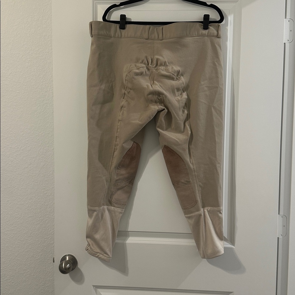 Women’s Tan Riding Pants - Picture 3 of 4